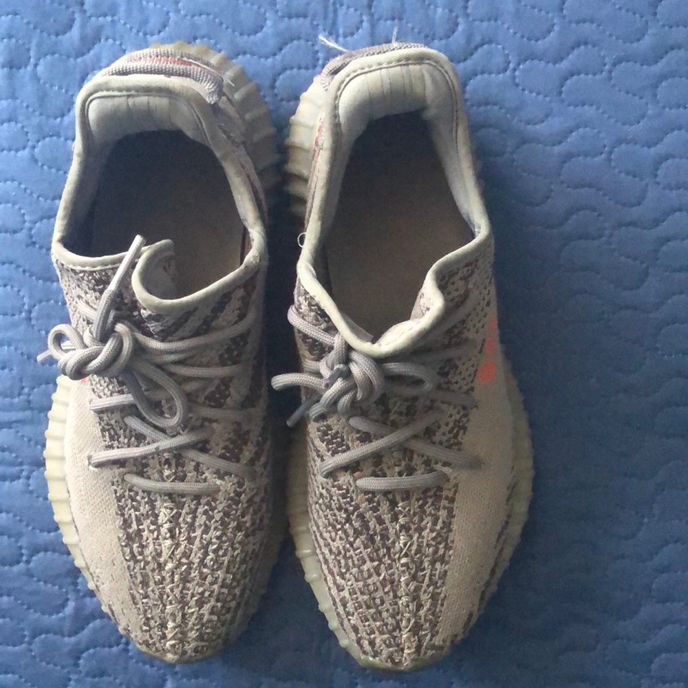 Yeezy Belugas 2.0